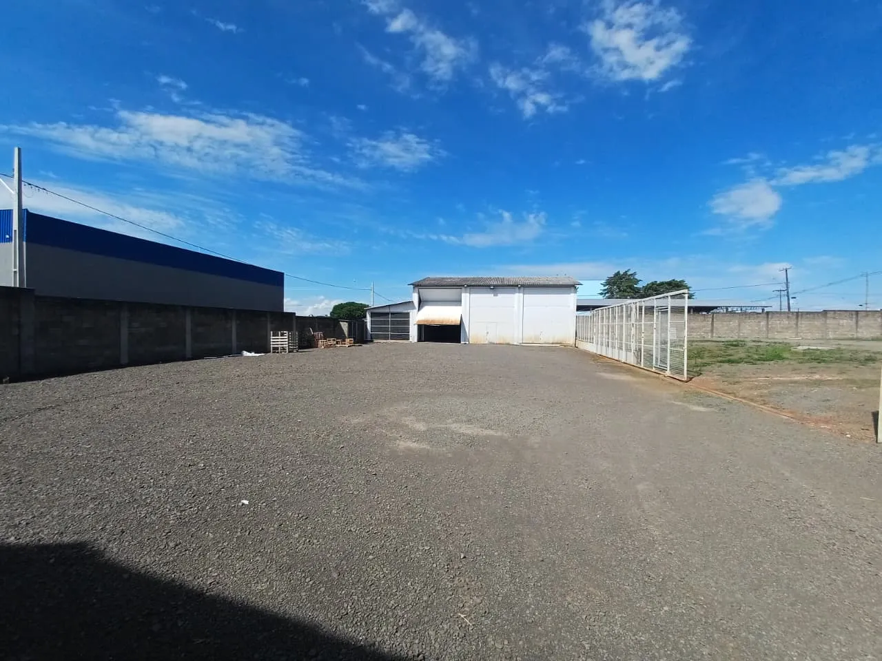 Sala comercial para locação no Primavera